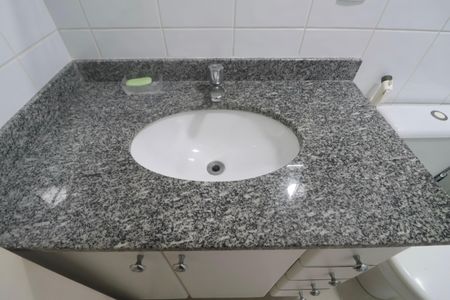 Apartamento para alugar com 74m², 2 quartos e 2 vagasBanheiro Social