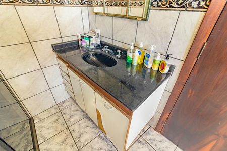 Casa à venda com 540m², 4 quartos e 6 vagas