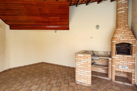 Casa para alugar com 263m², 4 quartos e 2 vagasÁrea gourmet