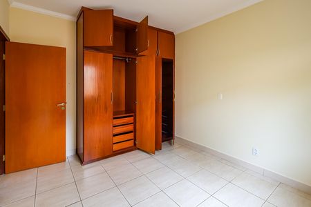 Casa para alugar com 263m², 4 quartos e 2 vagasQuarto 1