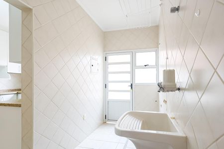 Casa para alugar com 263m², 4 quartos e 2 vagasLavanderia