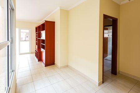 Casa para alugar com 263m², 4 quartos e 2 vagasCorredor