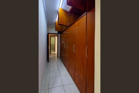 Casa para alugar com 263m², 4 quartos e 2 vagasCloset da suíte