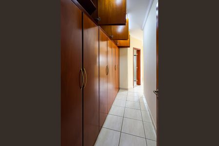 Casa para alugar com 263m², 4 quartos e 2 vagasCloset da suíte