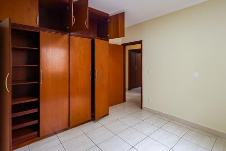 Casa para alugar com 263m², 4 quartos e 2 vagasQuarto 2