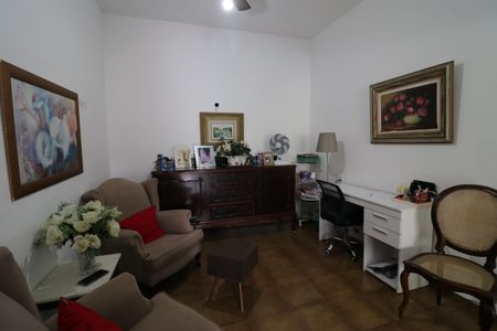 Sala de casa à venda com 4 quartos, 360m² em Bancários, Rio de Janeiro