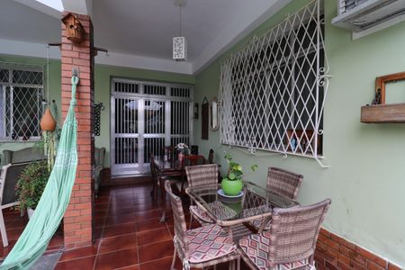 Casa à venda com 360m², 6 quartos e 3 vagasÁrea externa