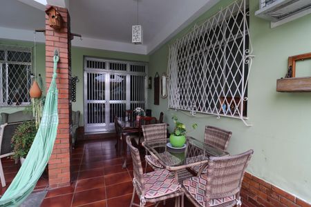 Casa à venda com 360m², 6 quartos e 3 vagasÁrea externa