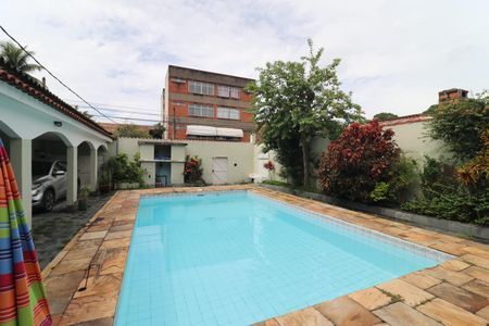 Casa à venda com 360m², 6 quartos e 3 vagasÁrea externa