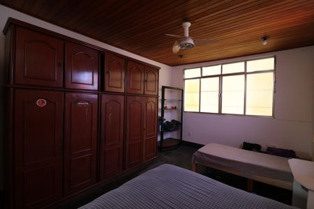 Casa à venda com 360m², 6 quartos e 3 vagasQuarto 3