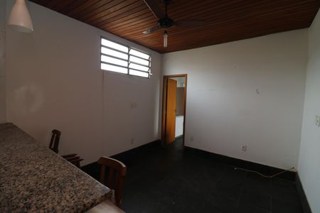 Casa à venda com 360m², 6 quartos e 3 vagasCozinha 2