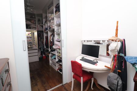 Casa à venda com 360m², 6 quartos e 3 vagasCloset