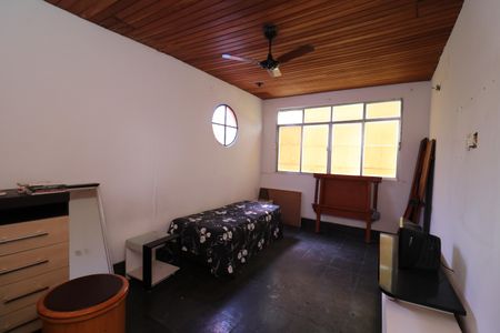 Casa à venda com 360m², 6 quartos e 3 vagasQuarto 4