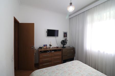 Casa à venda com 360m², 6 quartos e 3 vagasQuarto 1