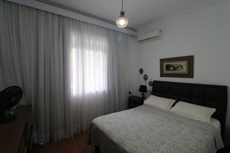 Casa à venda com 360m², 6 quartos e 3 vagasQuarto 1