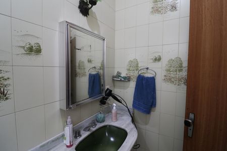 Casa à venda com 360m², 6 quartos e 3 vagasBanheiro Social 2
