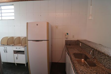 Casa à venda com 360m², 6 quartos e 3 vagasCozinha 2