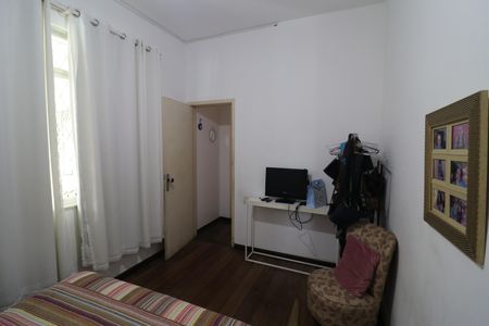 Casa à venda com 360m², 6 quartos e 3 vagasQuarto 2