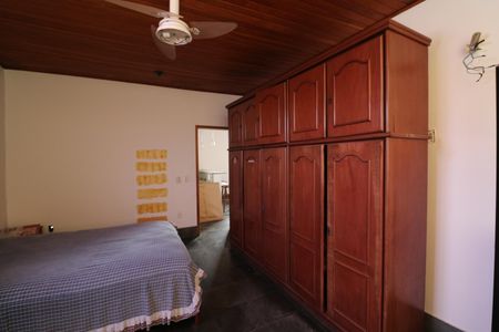 Casa à venda com 360m², 6 quartos e 3 vagasQuarto 3