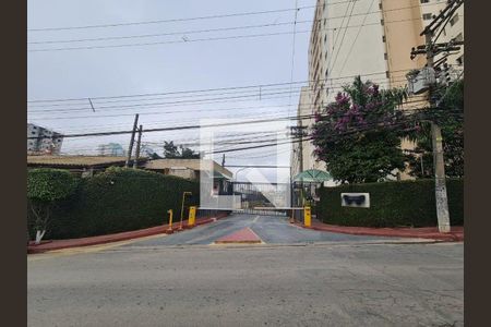 Apartamento à venda com 70m², 3 quartos e 1 vaga Apartamento à venda com 70m², 3 quartos e 1 vagaFachada e portaria