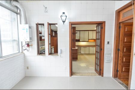 Apartamento à venda com 157m², 3 quartos e 2 vagasÁrea de Serviço