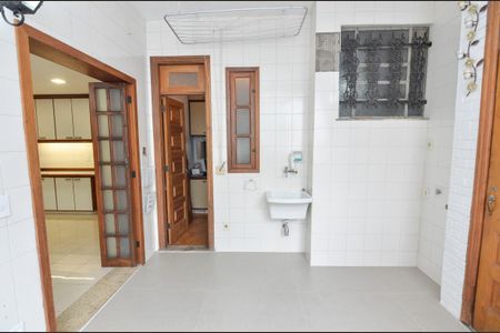 Apartamento à venda com 157m², 3 quartos e 2 vagasÁrea de Serviço