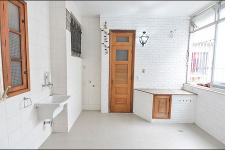 Apartamento à venda com 157m², 3 quartos e 2 vagasÁrea de Serviço