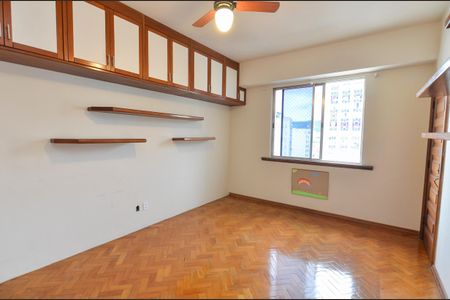 Apartamento à venda com 157m², 3 quartos e 2 vagasQuarto 2