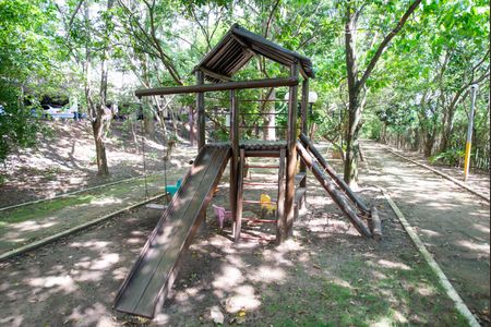 Apartamento para alugar com 93m², 3 quartos e 2 vagasÁrea comum - Playground