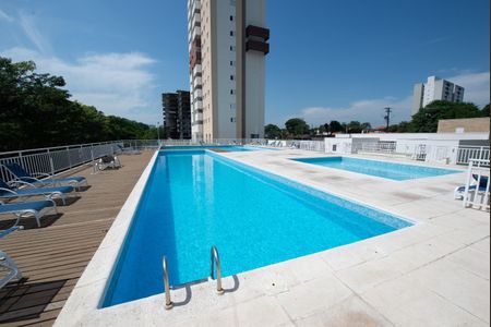Apartamento para alugar com 93m², 3 quartos e 2 vagasÁrea comum - Piscina