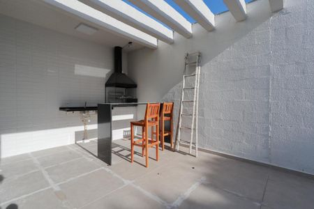 Apartamento para alugar com 32m², 2 quartos e sem vagaÁrea comum - Churrasqueira