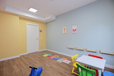 Apartamento para alugar com 32m², 2 quartos e sem vagaÁrea comum - Brinquedoteca