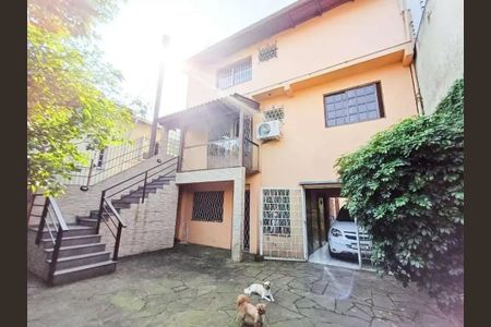 Casa para alugar com 220m², 3 quartos e 3 vagas Casa para alugar com 220m², 3 quartos e 3 vagasÁrea Externa