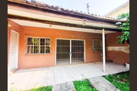 Casa para alugar com 220m², 3 quartos e 3 vagas Casa para alugar com 220m², 3 quartos e 3 vagasÁrea Externa
