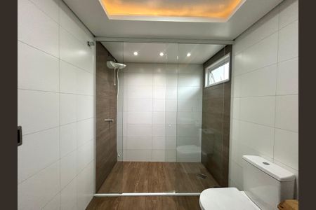 Casa para alugar com 100m², 2 quartos e 2 vagasBanheiro suíte 