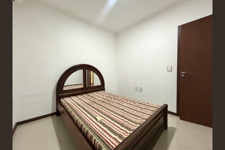 Quarto de casa para alugar com 2 quartos, 100m² em Pedrita, Florianópolis