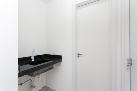 Apartamento para alugar com 38m², 2 quartos e sem vaga Apartamento para alugar com 38m², 2 quartos e sem vagaBanheiro - Lavatório