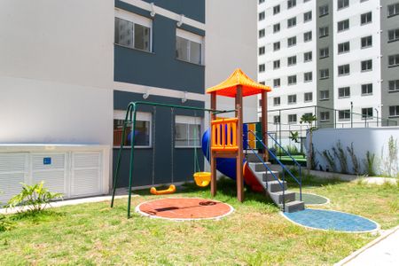 Apartamento para alugar com 38m², 2 quartos e sem vaga Apartamento para alugar com 38m², 2 quartos e sem vagaÁrea comum - Playground