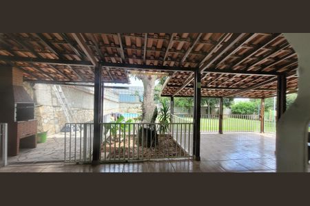 Casa para alugar com 950m², 3 quartos e 4 vagasvista cozinha 