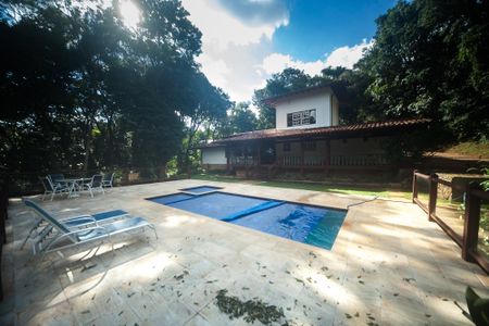 Casa de condomínio à venda com 500m², 3 quartos e 4 vagasPiscina