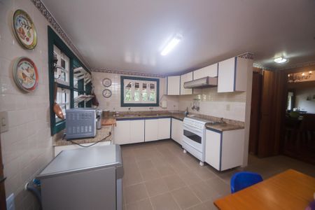 Casa de condomínio à venda com 500m², 3 quartos e 4 vagasCozinha