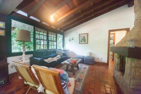 Casa de condomínio à venda com 500m², 3 quartos e 4 vagassala