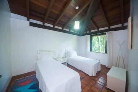 Casa de condomínio à venda com 500m², 3 quartos e 4 vagasquarto 1