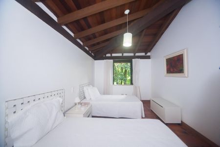 Casa de condomínio à venda com 500m², 3 quartos e 4 vagasquarto 1