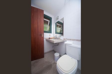 Casa de condomínio à venda com 500m², 3 quartos e 4 vagasbanheiro suite 1