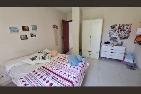 Casa à venda com 4 quartos, 180m² em Itaipu, Niterói