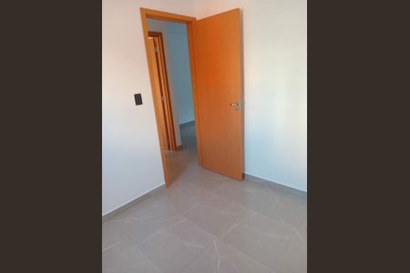 Apartamento à venda com 2 quartos, 36m² em Vila Mazzei, Santo André