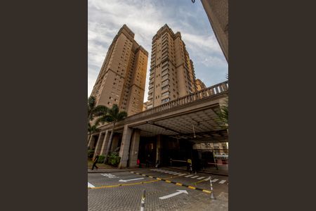 Apartamento para alugar com 51m², 1 quarto e 2 vagasVista da Rua