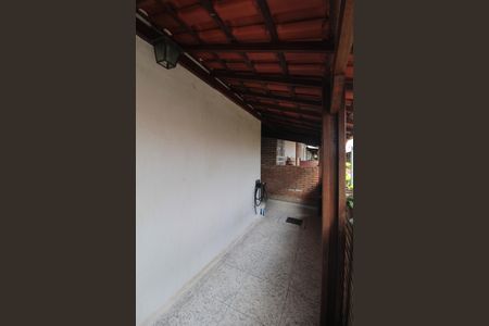Casa de condomínio à venda com 96m², 2 quartos e sem vagaVaranda