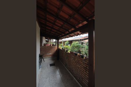 Casa de condomínio à venda com 96m², 2 quartos e sem vagaVaranda